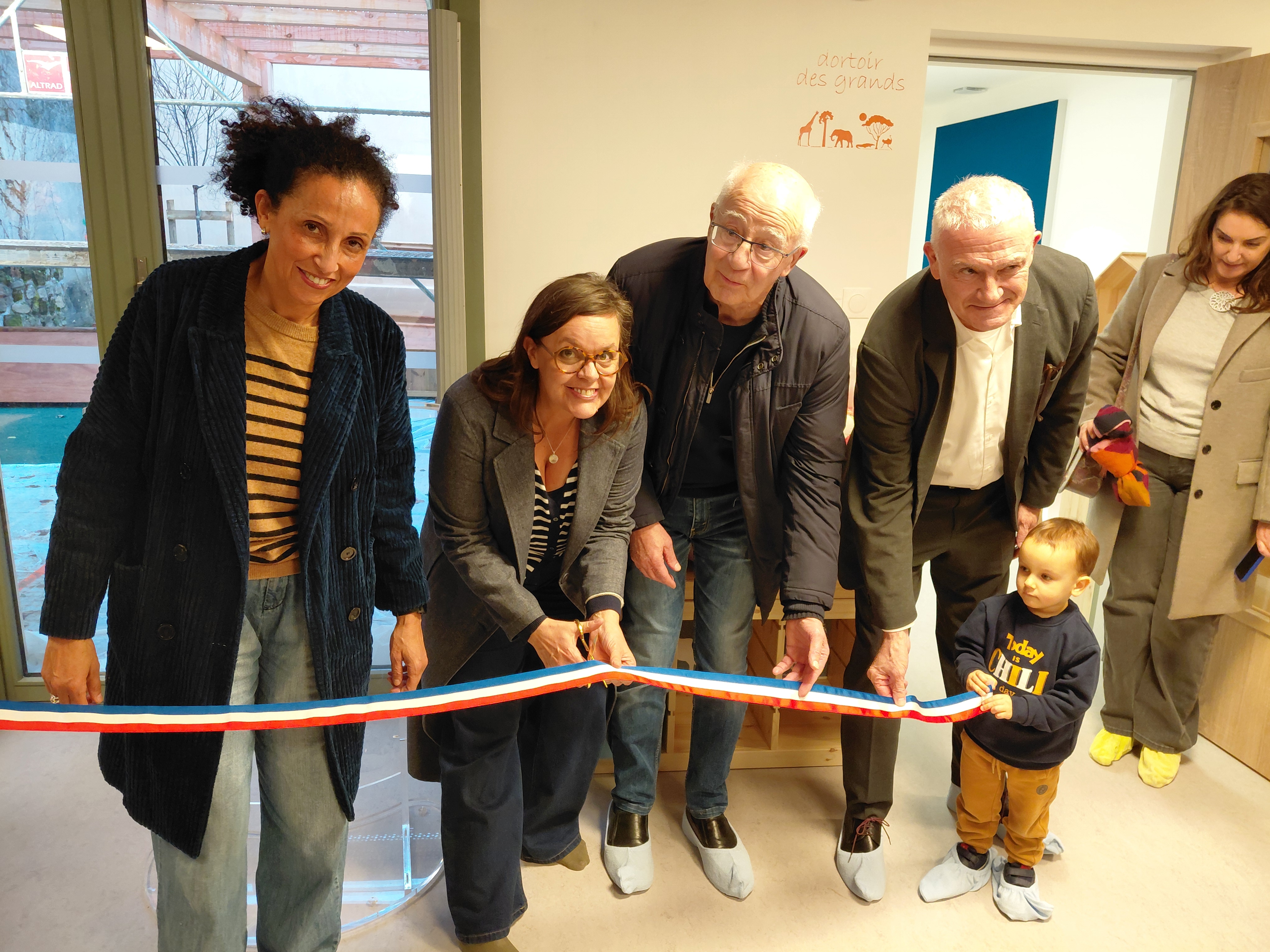 UNE NOUVELLE MICROCRECHE A LODEVE UNE NOUVELLE MICROCRECHE A LODEVE