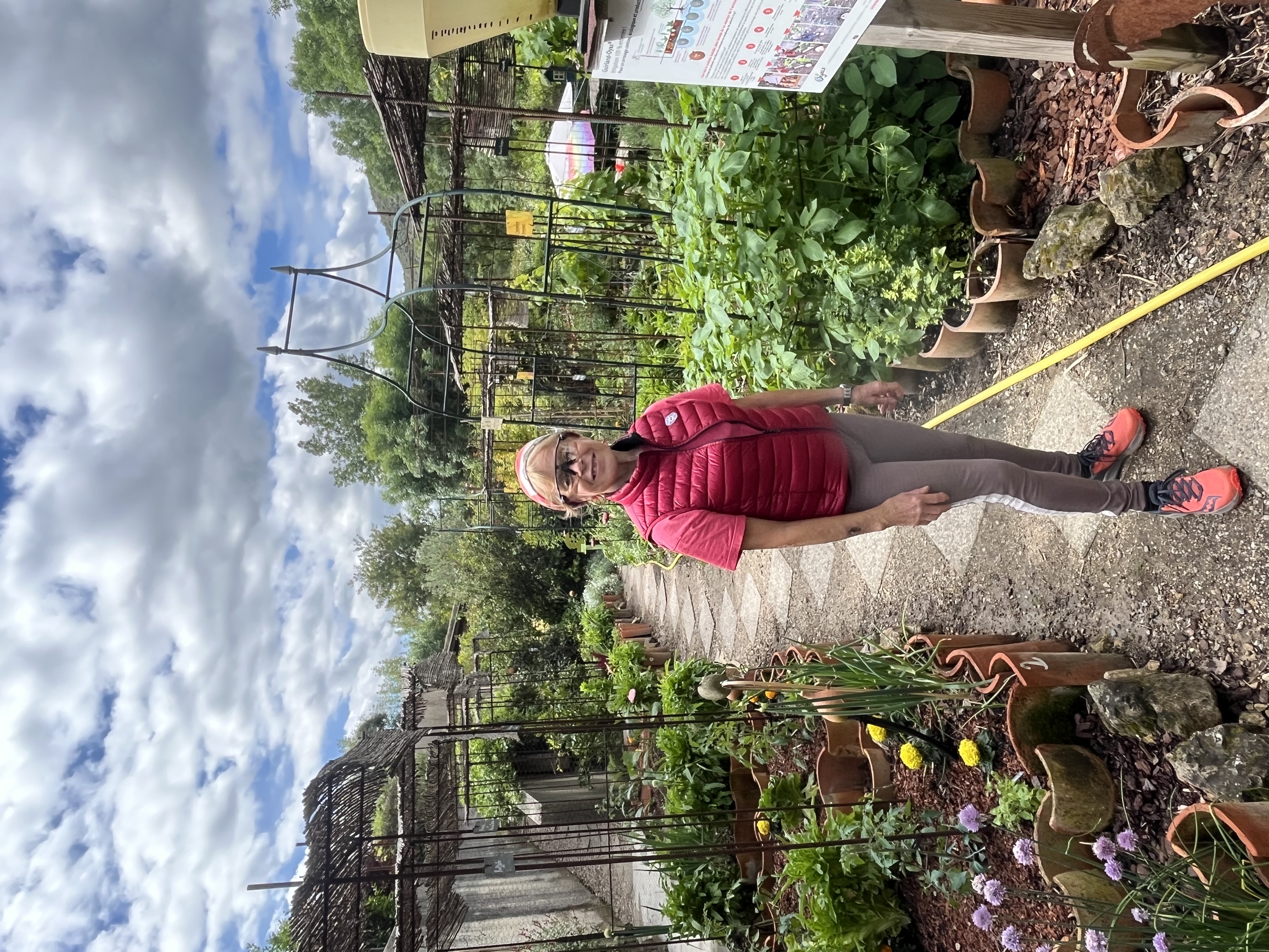 LE JARDIN DE CATHY AU PRADAL LE JARDIN DE CATHY AU PRADAL