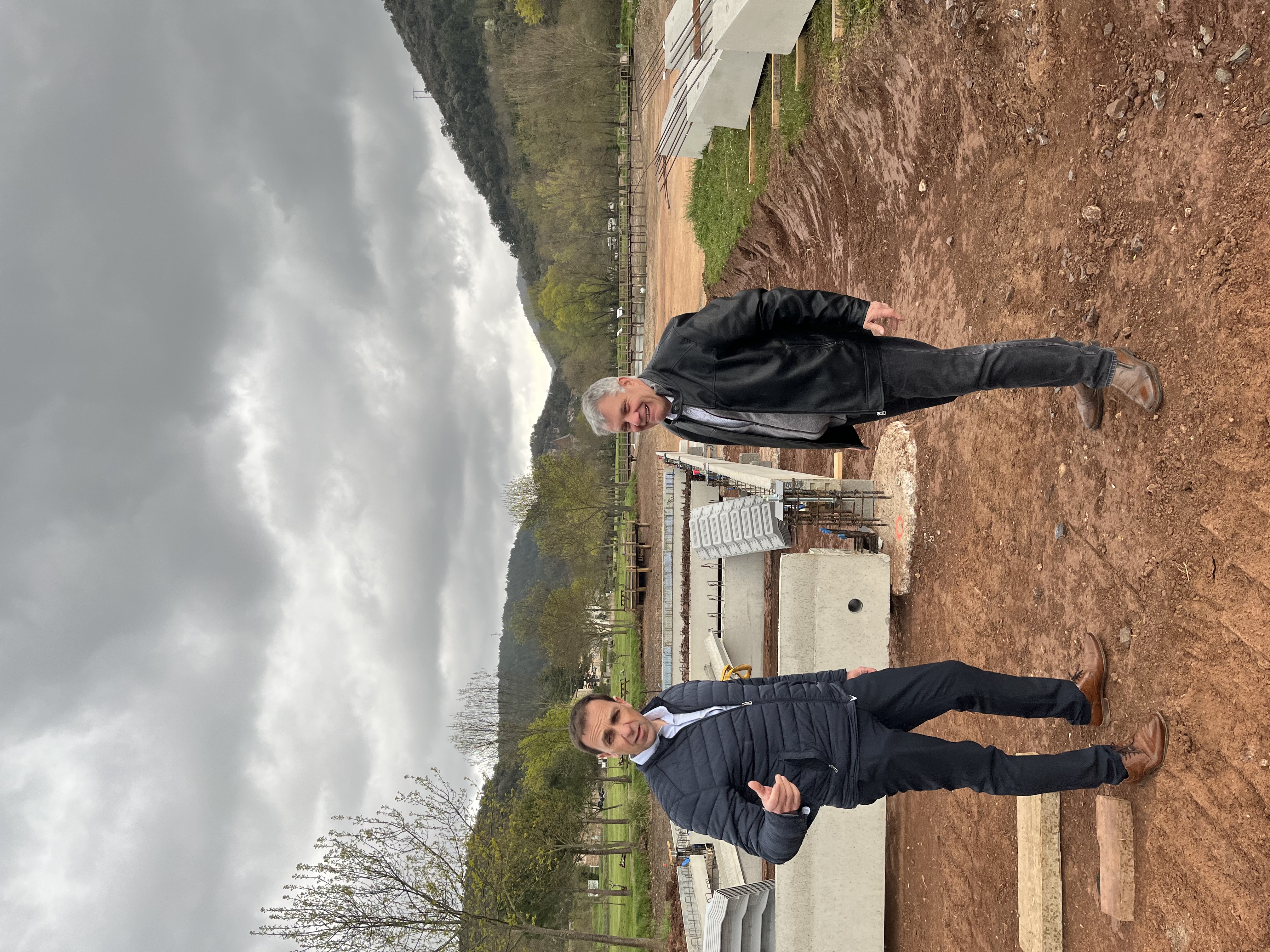 travaux-a-la-base-de-loisirs-de-la-prade-a-lunas-les-chateaux